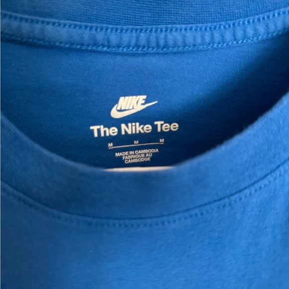 Nike Blue T-Shirt - Picture 3 of 4